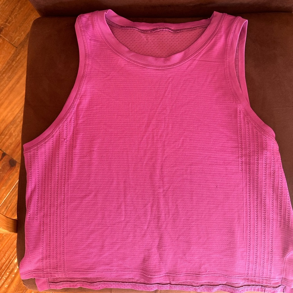 Cropped workout top!
